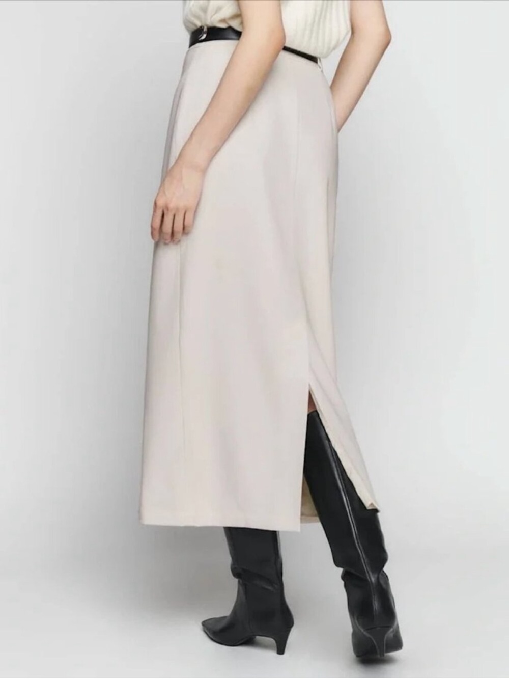 Reformation Gia Linen Skirt - Picture 3 of 17